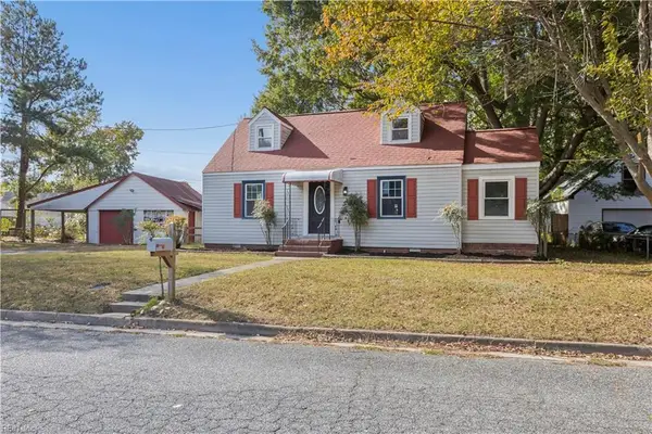 15 Roberts Ct E, Portsmouth, VA 23701
