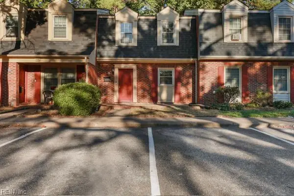 394 Circuit Lane Lane #E, Newport News, VA 23608