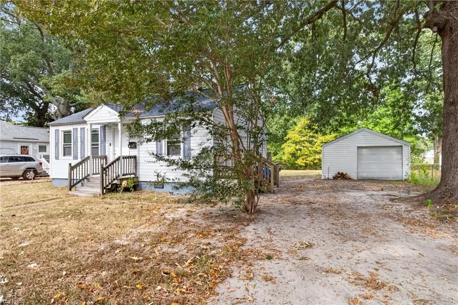 805 Paul Street, Newport News, VA 23605 - #3