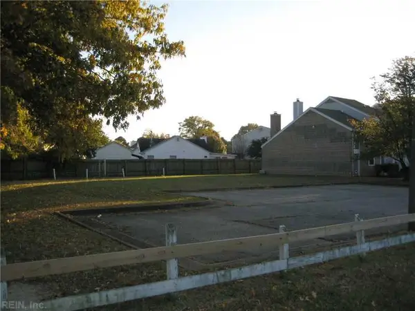 1320 76th Street, Newport News, VA 23605