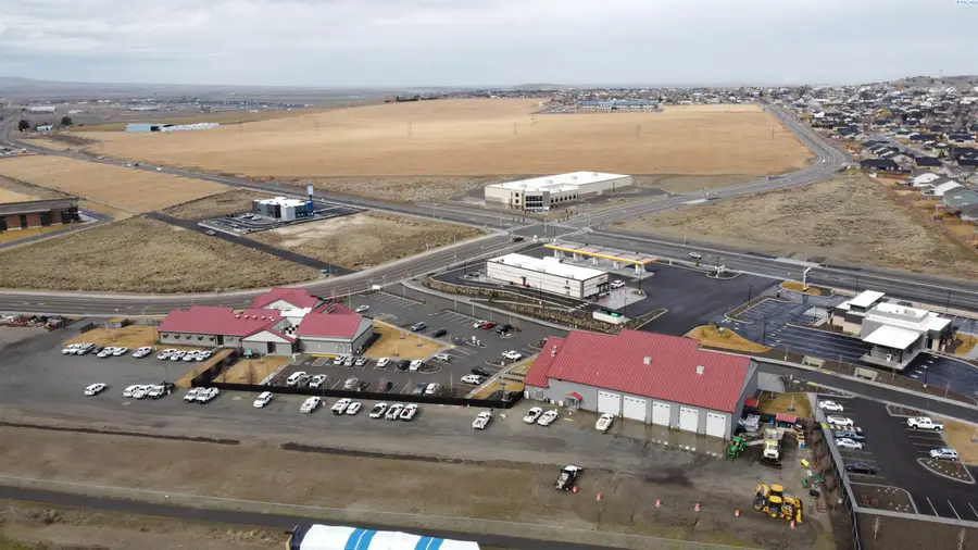 3173 Belmont Blvd, West Richland, WA  - #3