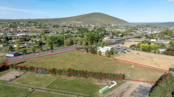 3807 E Lattin Road, West Richland, WA 99353
