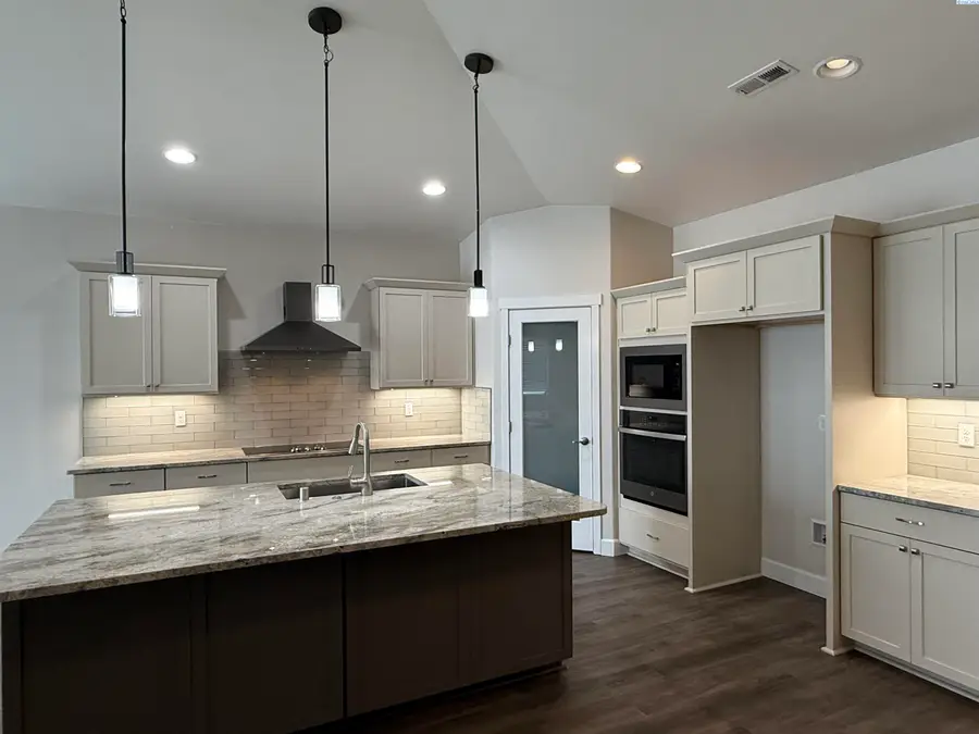 2730 Westhaven Ct, West Richland, WA 99353 - #3
