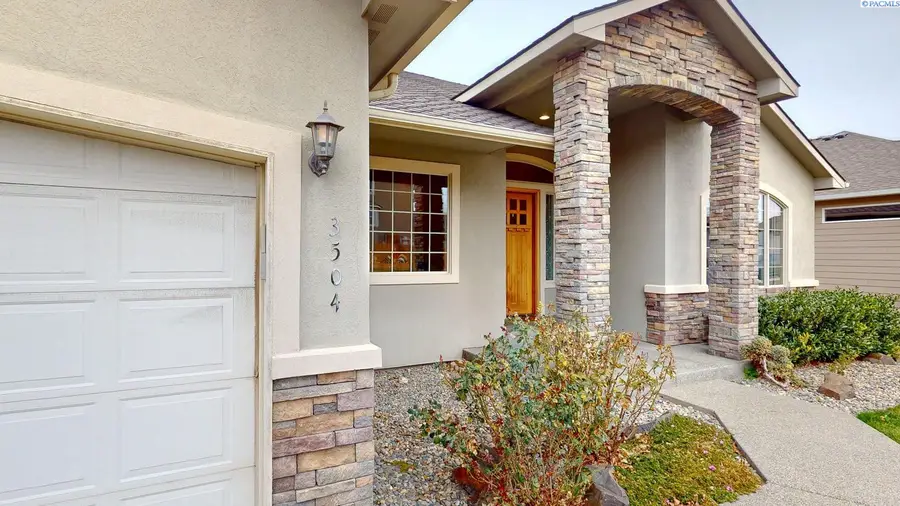 3504 W 34th Ave, Kennewick, WA 99337 - Image #2