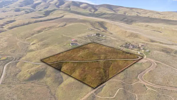 551 Box Canyon Road, Selah, WA 98942