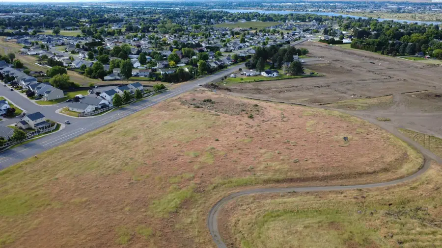 TBD Broadmoor Blvd, Pasco, WA 99301 - #2