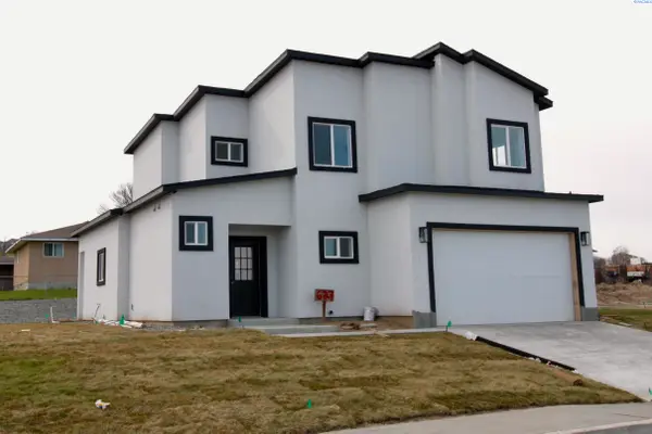 627 San Mateo Ave, Sunnyside, WA 98944