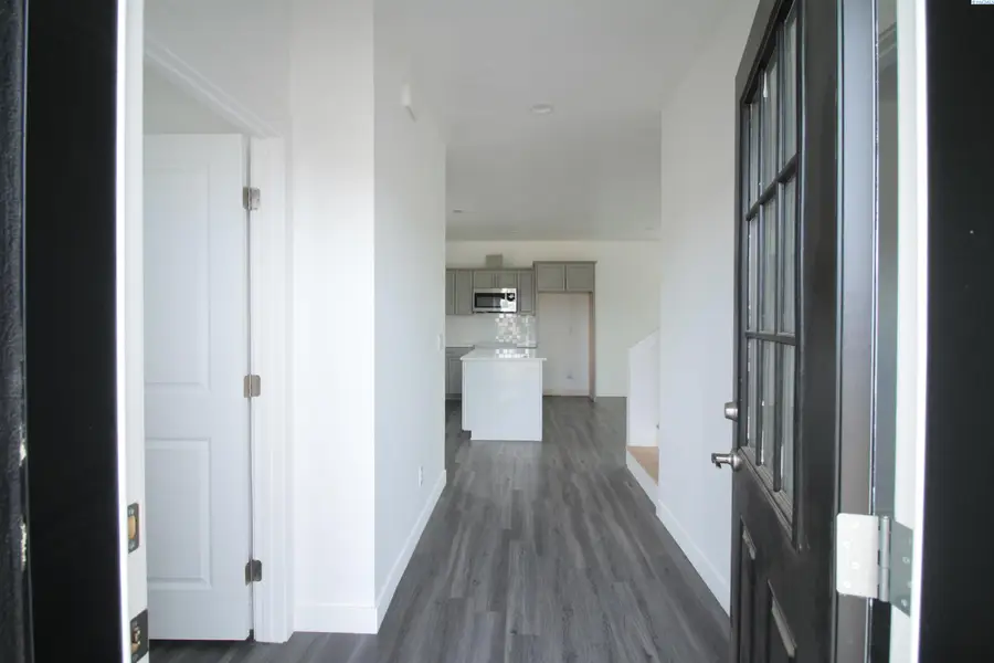 627 San Mateo Ave, Sunnyside, WA 98944 - #2