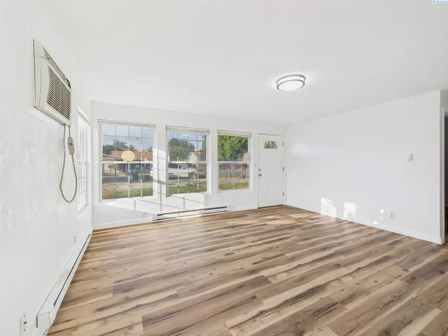 914 Madison Ave, Toppenish, WA 98948 - Image #3