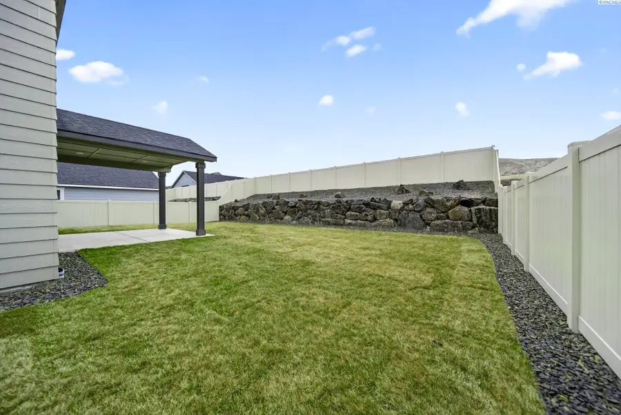 3686 Stonecap St., Richland, WA 99352 - #2