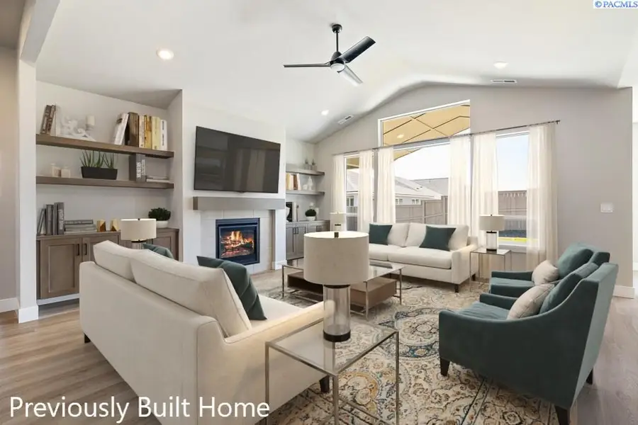 12005 Vincenzo Dr., Pasco, WA 99301 - Image #2