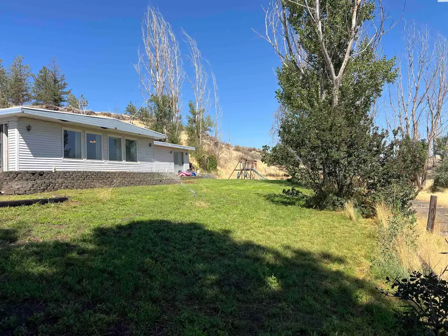 211 Kahlotus Lake Road, Kahlotus, WA 99335 - #2