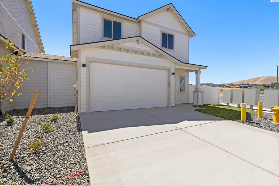 7663 Grapevine Ct, West Richland, WA 99353 - Image #2