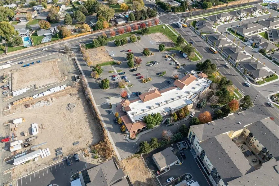 910 S Columbia Center Blvd, Kennewick, WA 99336 - #3