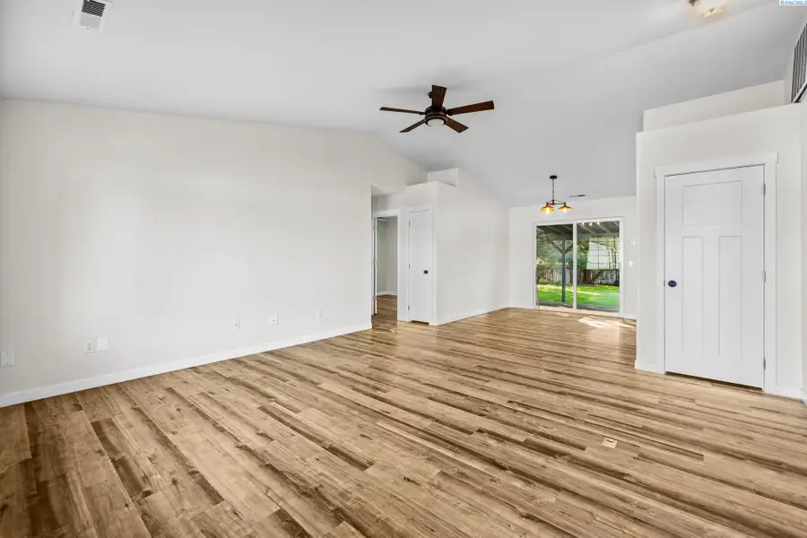 4906 Kalahari Drive, Pasco, WA 99301 - Image #3