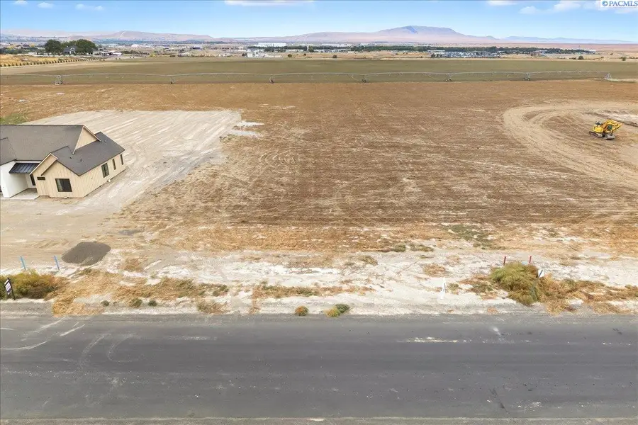 77 Taylor Ln (lot 10), Pasco, WA 99301 - Image #2