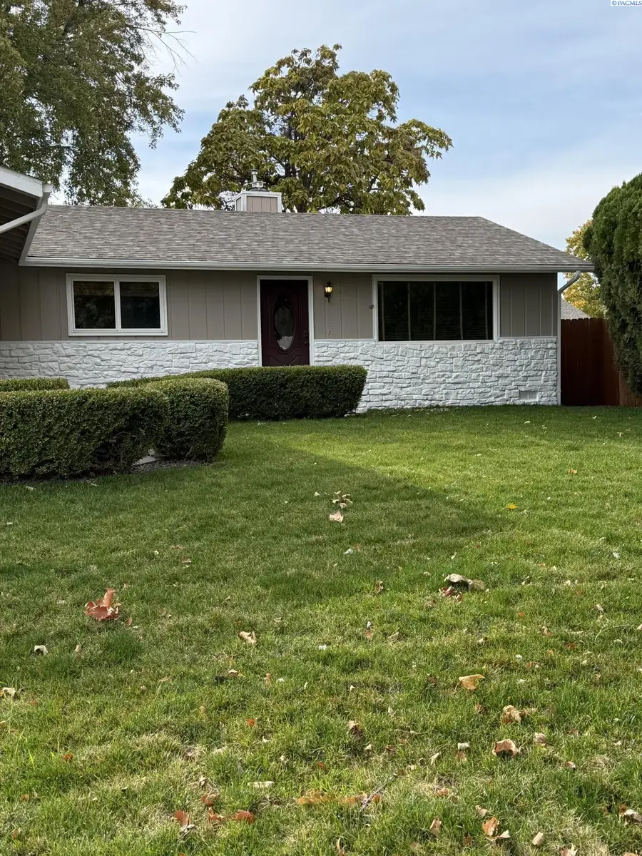 8303 W Deschutes Ave, Kennewick, WA 99336-9998 - Image #2