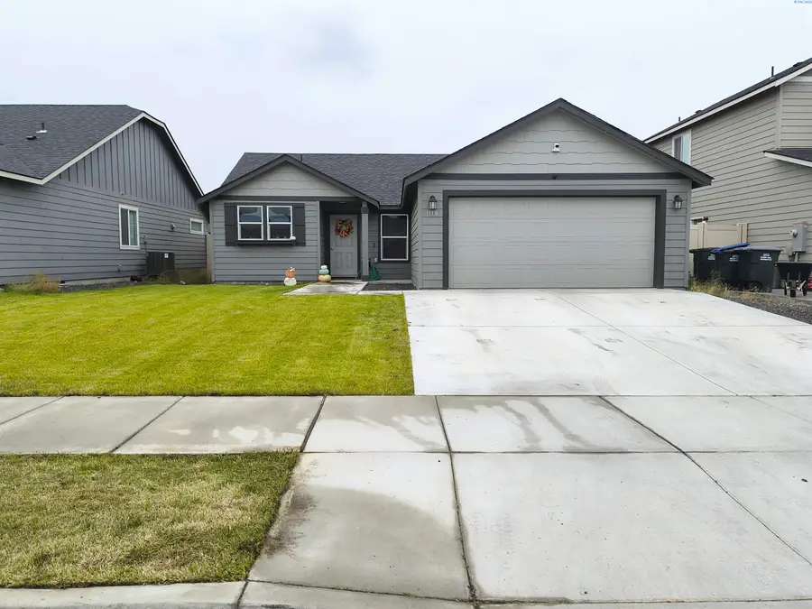 1119 W Aspen Rd, Moses Lake, WA 98837 - Image #3
