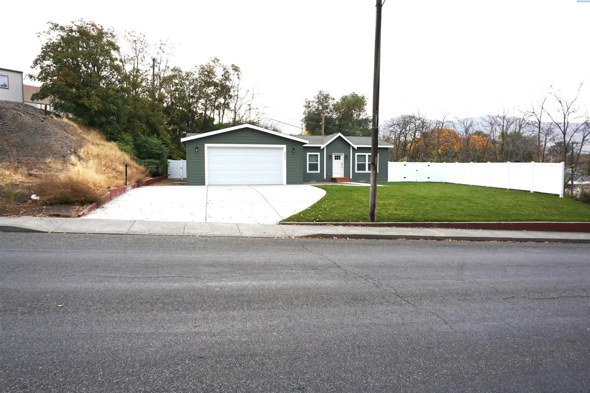 1511 Meade Ave., Prosser, WA 99350 - Image #1