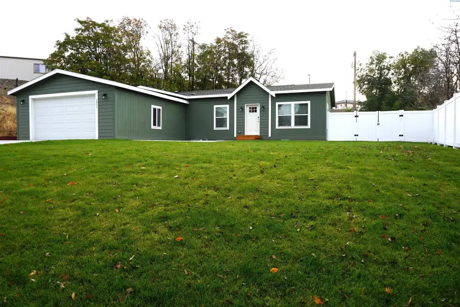 1511 Meade Ave., Prosser, WA 99350 - Image #2
