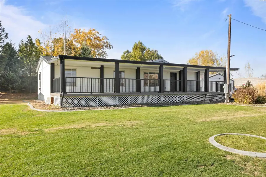 13232 N Nascar Pr Ne, Benton City, WA 99320-9571 - Image #2