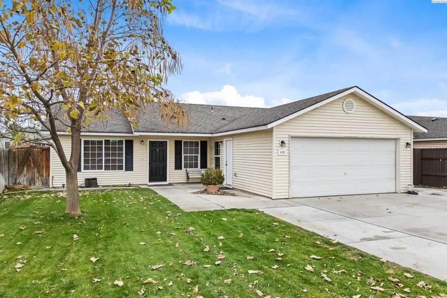 428 N Arbutus Avenue, Pasco, WA 99301 - Image #2