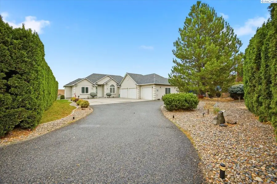 649 Clermont, Richland, WA 99352 - Image #2