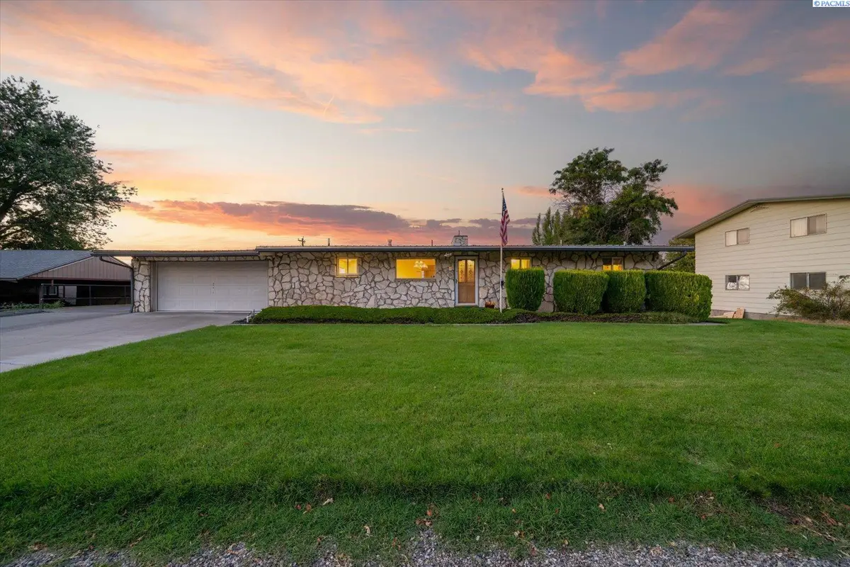 6336 W Willamette Ave, Kennewick, WA 99336 - Image #1