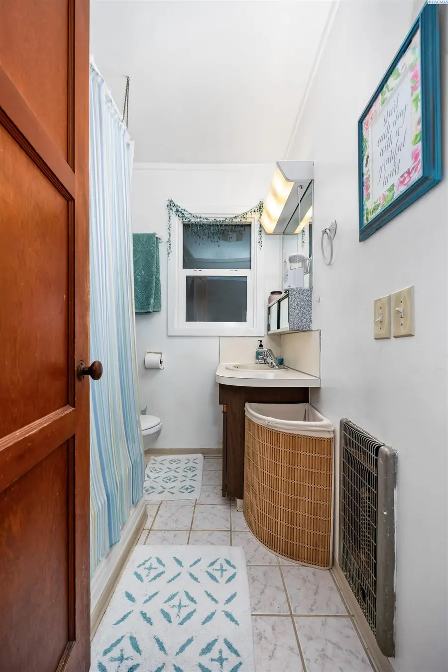 312/314 Bernard Ave, Richland, WA 99352 - Image #2