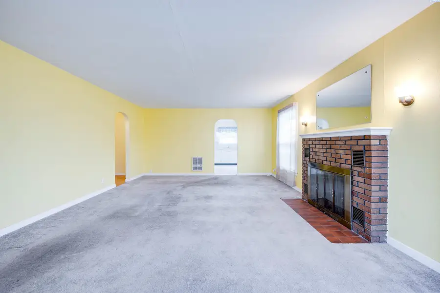 306 W Pearl St, Oakesdale, WA 99158 - Image #3