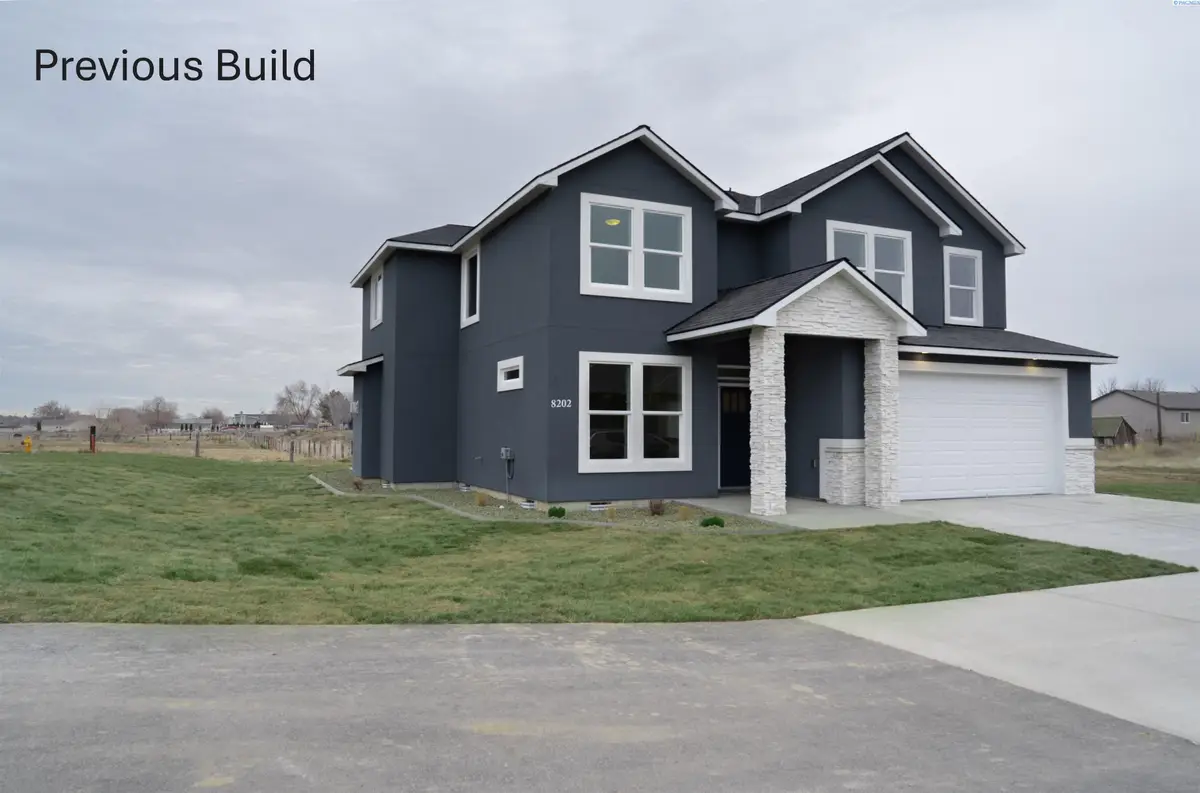 5431 W Okanogan Ave, Kennewick, WA 99336 - Image #1