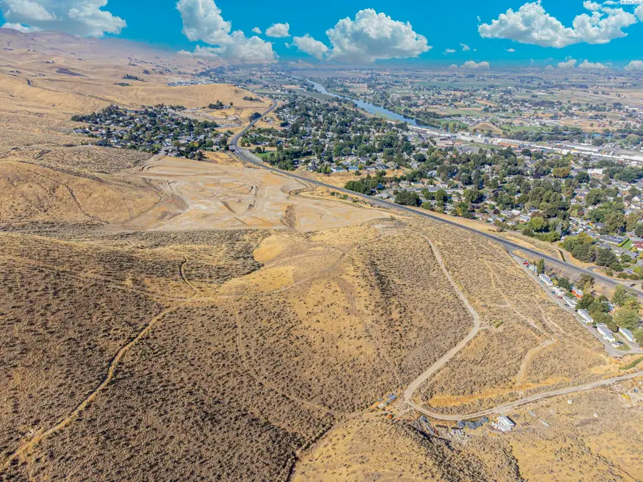 NKA Birch Ave, Grandview, WA 99301 - Image #3