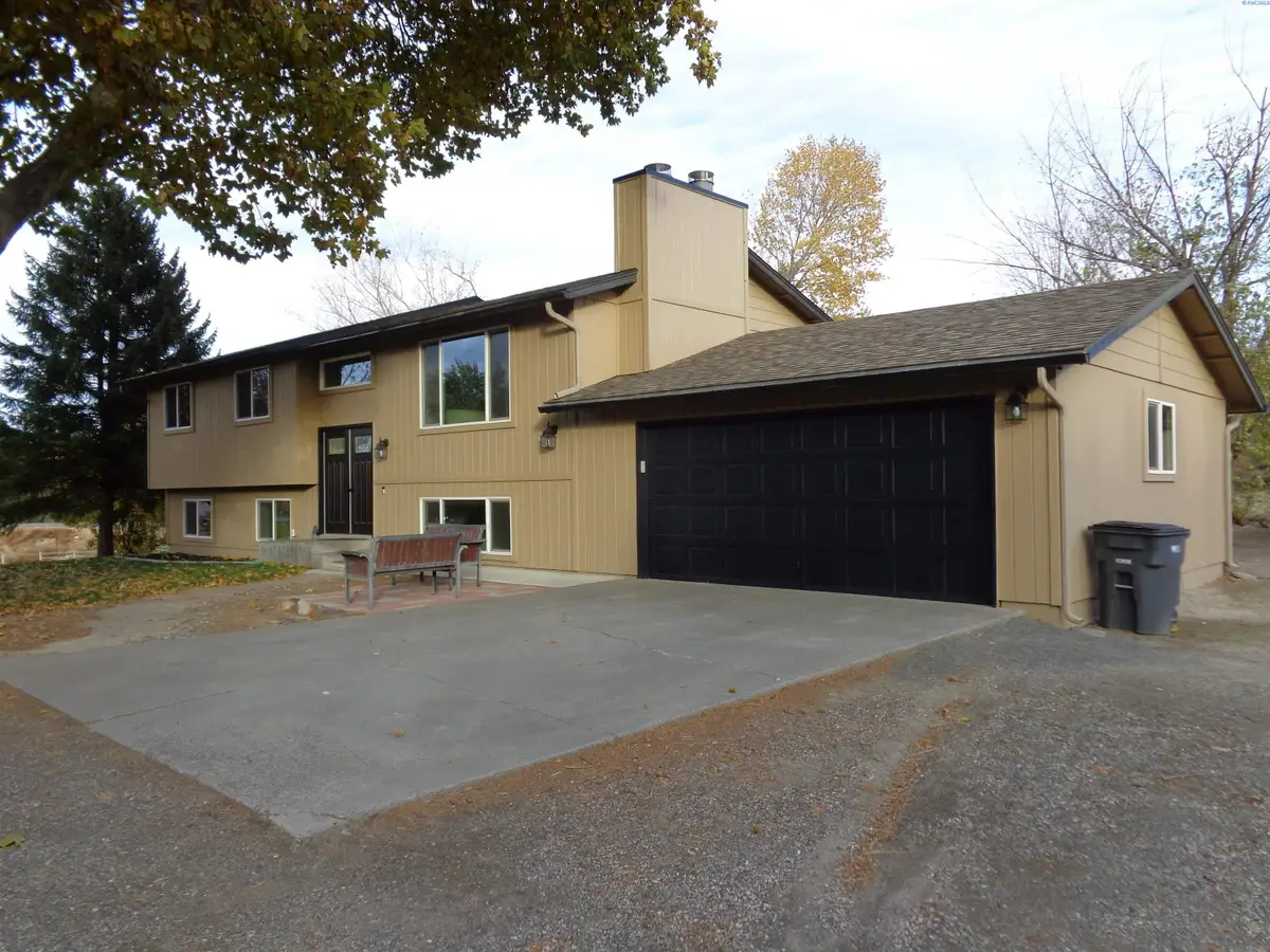 7505 S Toro Pl, Kennewick, WA 99338 - Image #1