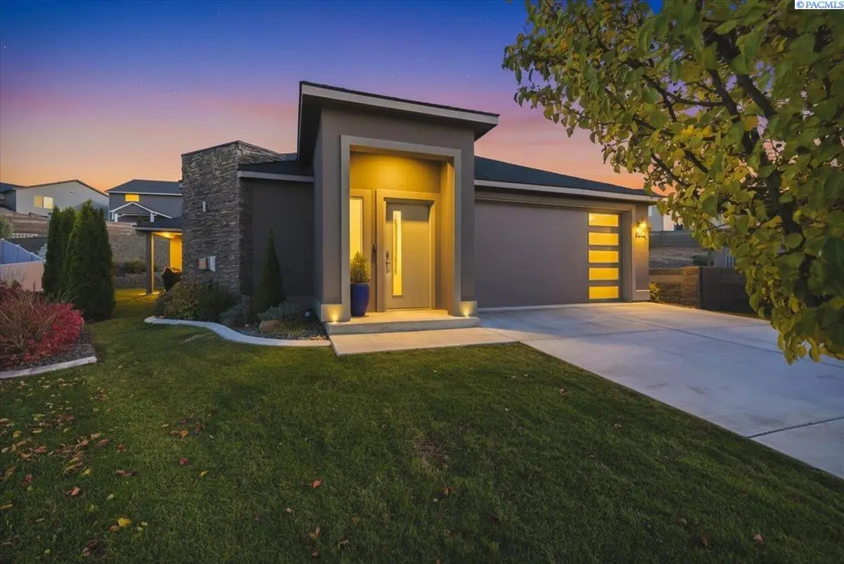 4939 Smitty Dr, Richland, WA 99352 - Image #1