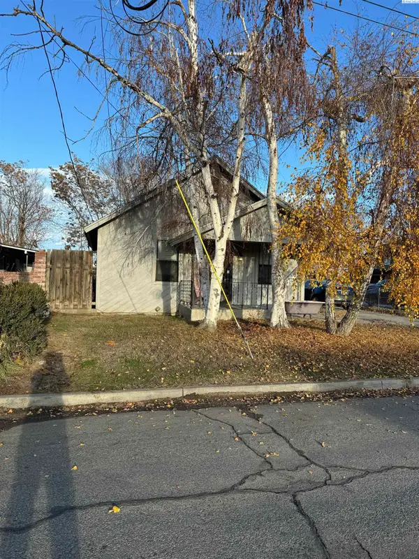 714 Washington Ave, Toppenish, WA 98948