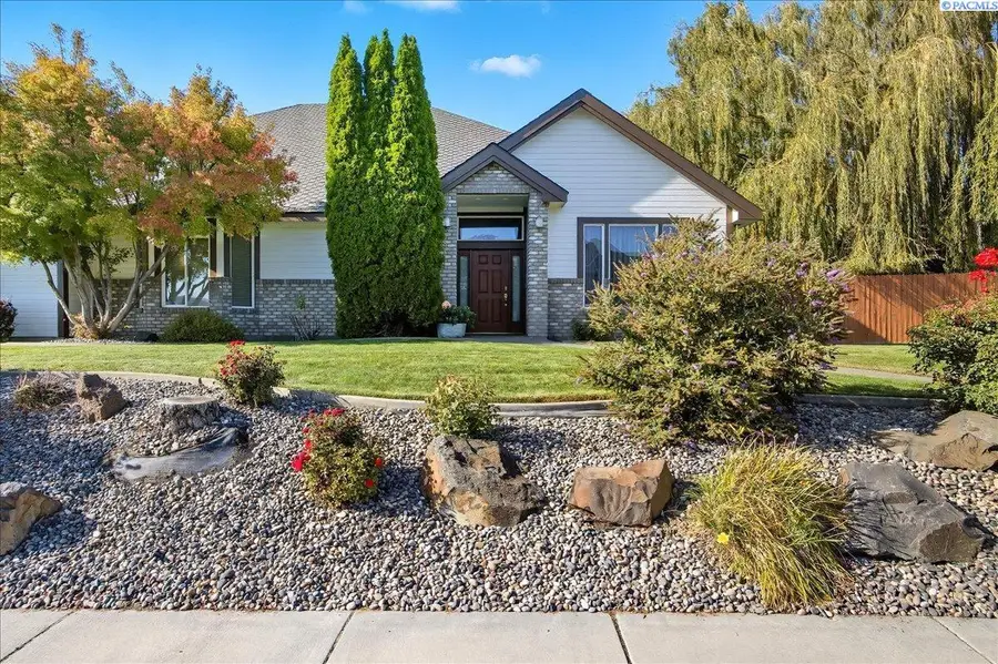 3111 W Canyon Lakes Dr., Kennewick, WA 99337 - Image #2
