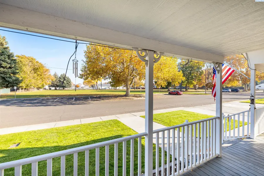 1213 Perkins Ave, Richland, WA 99354 - Image #2