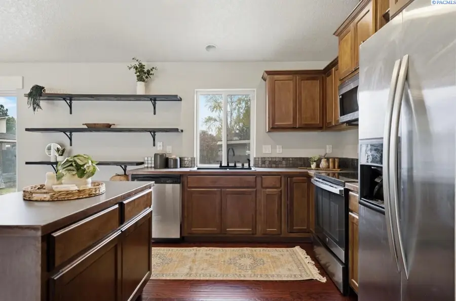 414 7th St, Benton City, WA 99320 - Image #3