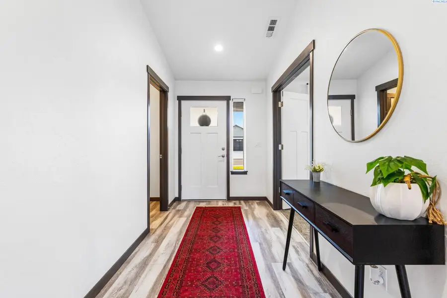 6513 Springer Ln, Pasco, WA 99301 - Image #3