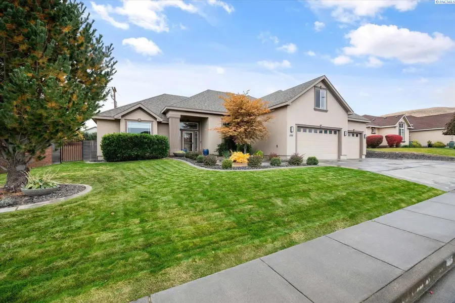 586 Lodi Loop, Richland, WA 99352 - Image #2
