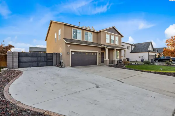 4916 Malaga Dr, Pasco, WA 99301