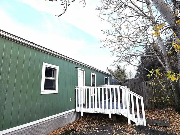 260 NW Golden Hills #54 #54, Pullman, WA 99163-1063