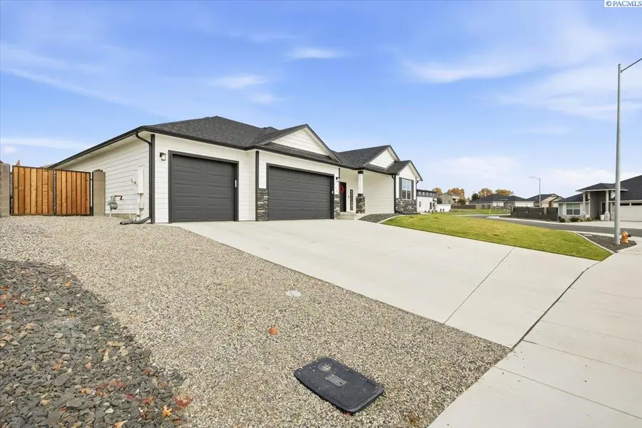 7309 Cyan Dr., Pasco, WA 99301 - Image #2