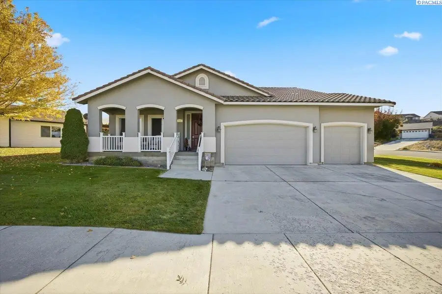 203 SW Malibu Dr, Prosser, WA 99350 - Image #3