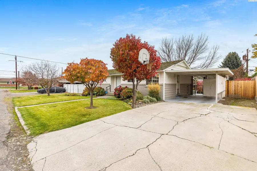 1002 King Street, Grandview, WA 98930 - Image #3