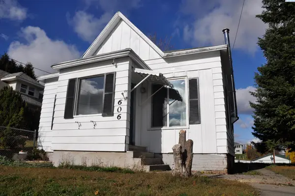 606 W Steptoe Ave, Oakesdale, WA 99252