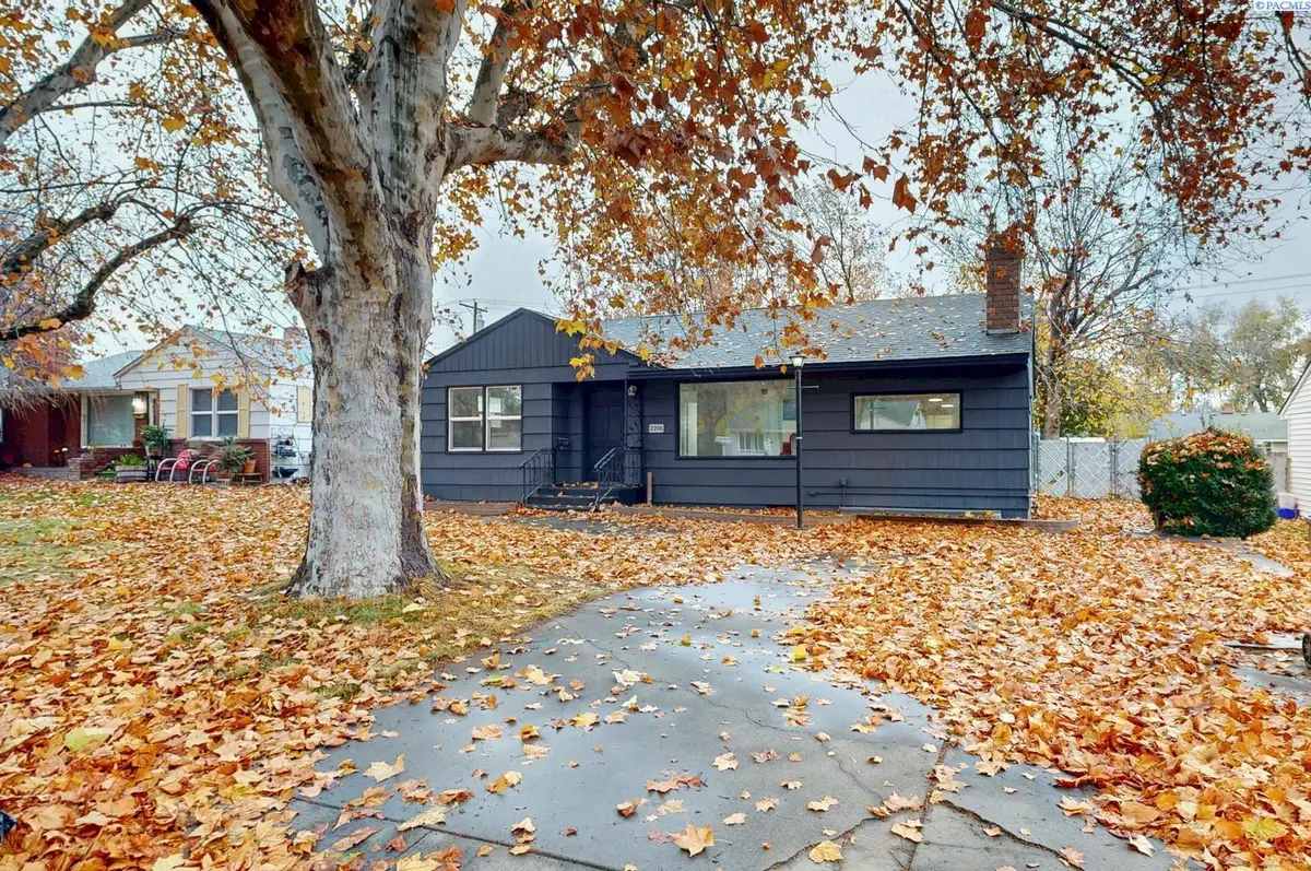 2206 W 1st Avenue, Kennewick, WA 99336 - Image #1