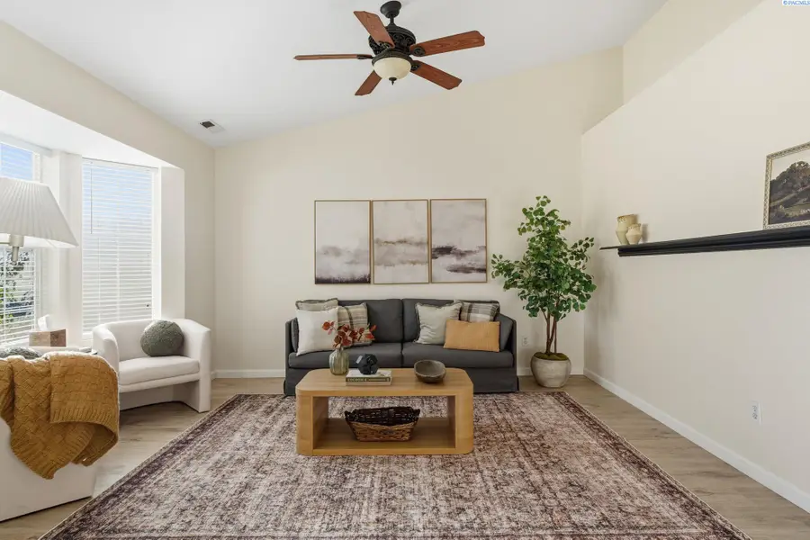 3826 W Grand Ronde, Kennewick, WA 99336 - Image #3