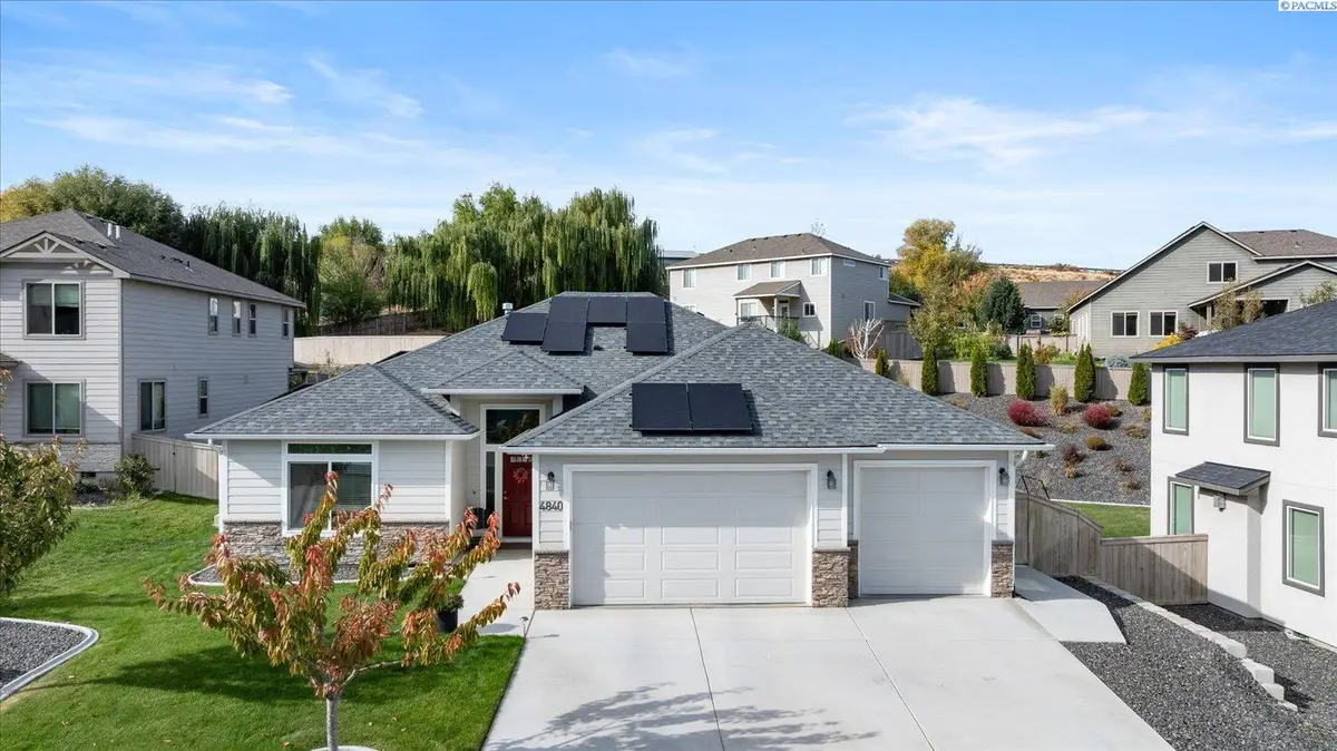 4840 Tillamook Dr, Richland, WA 99352 - Image #1