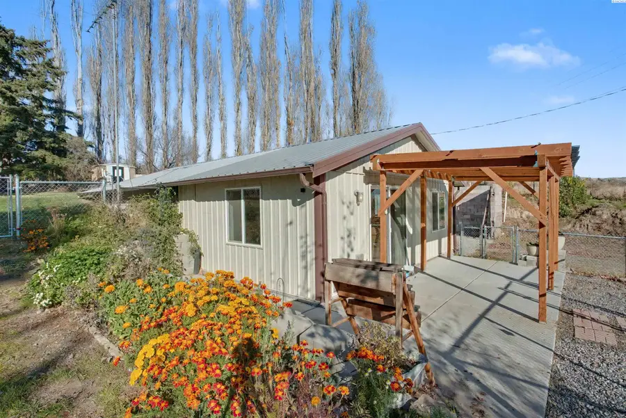 29204 W Orcutt, Benton City, WA 99320 - Image #2